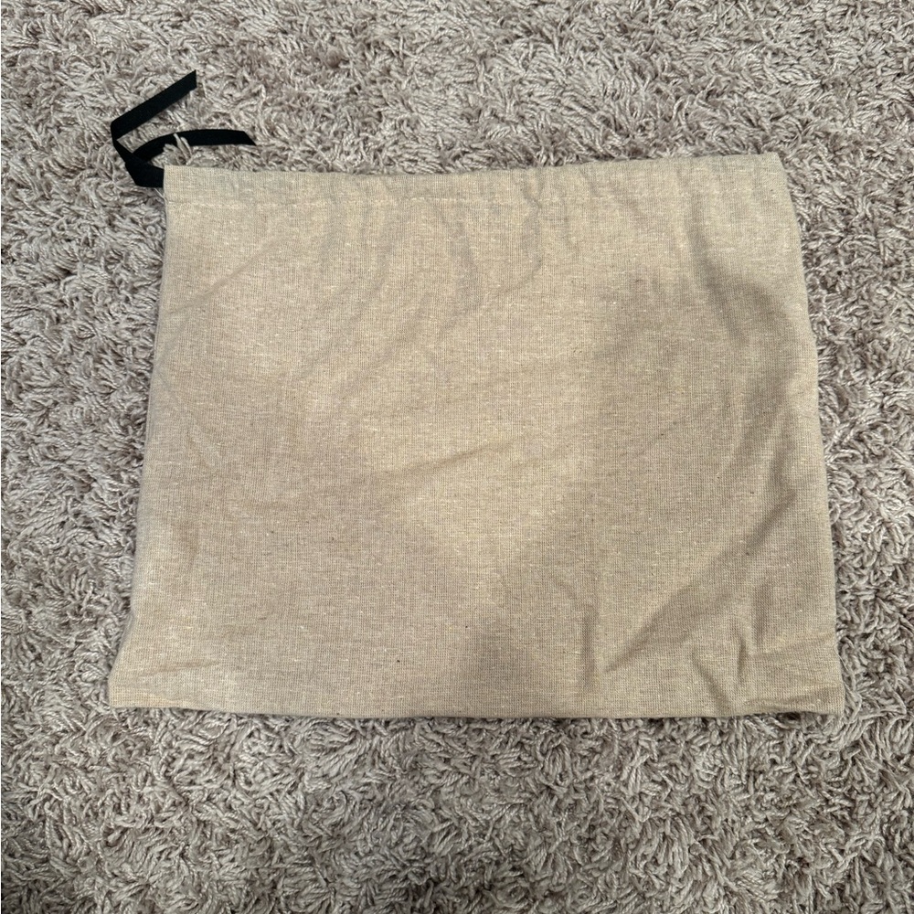 Gucci Beige Dust Bag - Picture 2 of 2